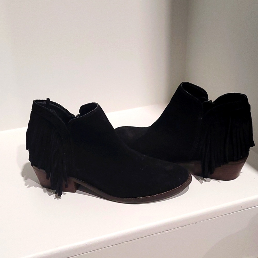 Lucky suede fringe boots